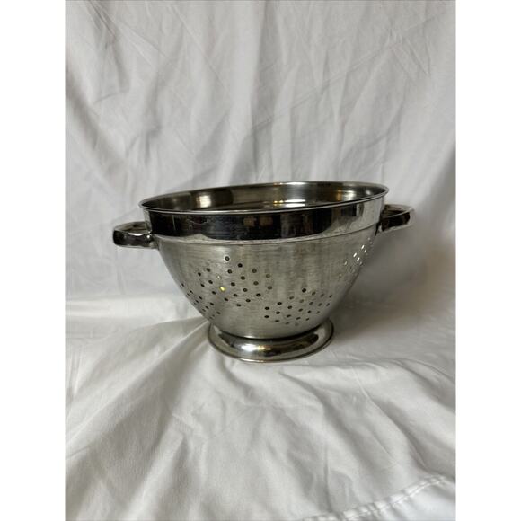 STAINLESS STEEL 18/10 - HEAVY DUTY - 5 Qt. 10" COLANDER WITH HANDLES & BASE‎ - Picture 1 of 12